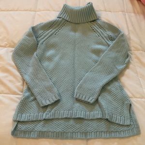 Talbots M (p) light turquoise blue.